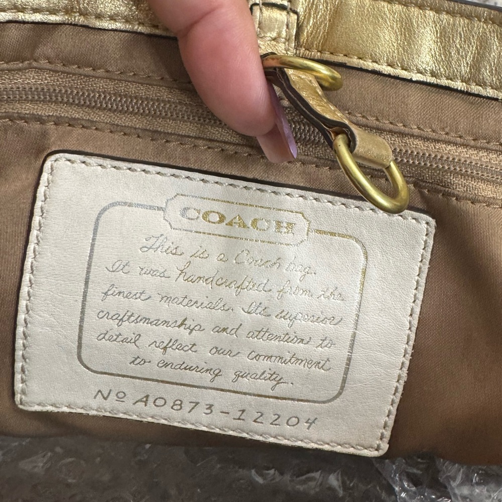 Coach Chrysanthemum or Peony Appliqué bag - Picture 9 of 15